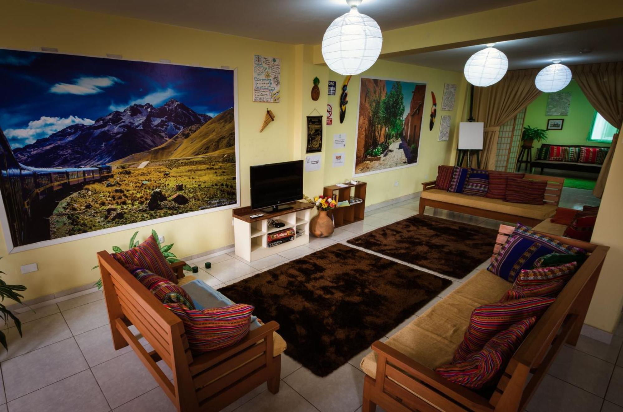 Хостел Mama Backpackers Лима Экстерьер фото