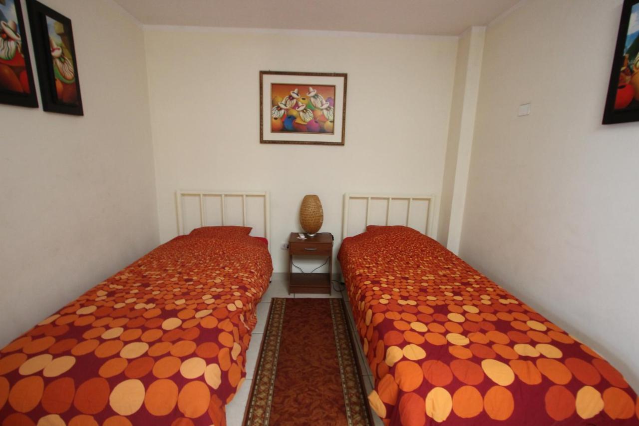 Хостел Mama Backpackers Лима Экстерьер фото